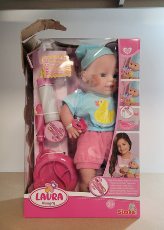 OUTLET Zestaw Bobas Laura głodna lalka 38 cm + smoczek, butelka i akcesoria do karmienia USZKODZONE OPAKOWANIE