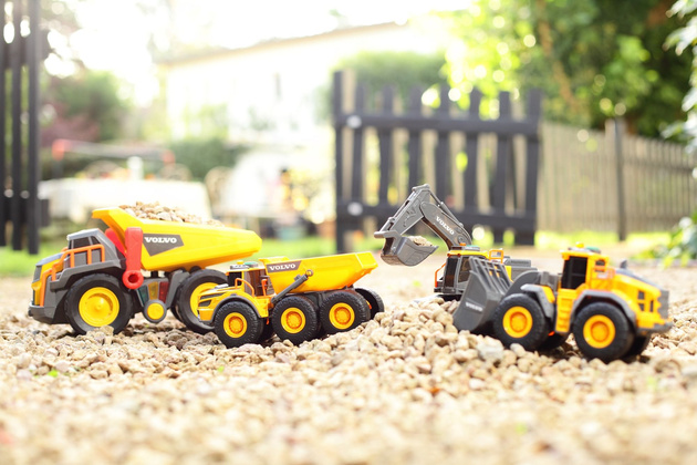 Wywrotka Volvo Construction światło i dźwięk