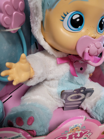 OUTLET Cry Babies chora Lalka Kristal płacze kaszle + zestaw lekarski WADLIWA