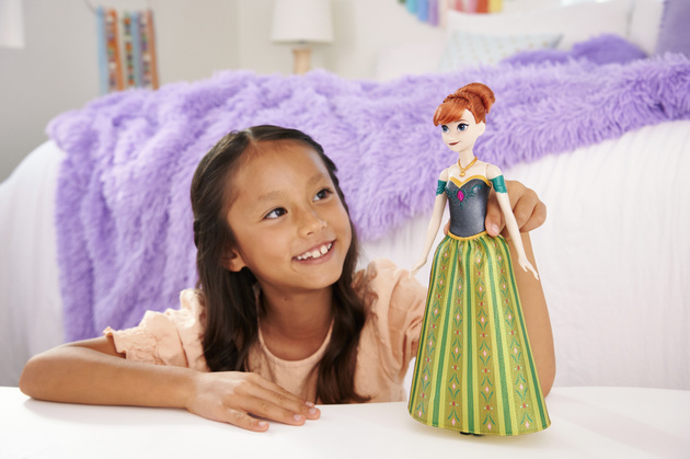 Frozen Kraina Lodu Śpiewająca lalka Anna 30 cm