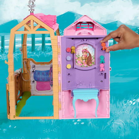 Barbie Zestaw z lalką i koniem Stadnina Marzeń Barbie Mysteries Wielki Pościg Konny z 25 elementami