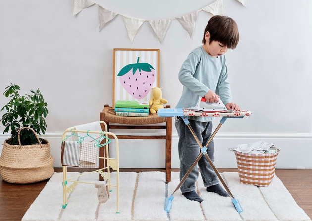 Żelazko Z Deską Do Prasowania Dla Dzieci Zestaw + Suszarka 60 Cm Casdon