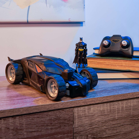 OUTLET Batman Batmobile zdalnie sterowany pojazd RC samochód auto i figurka DC Comics WADLIWY