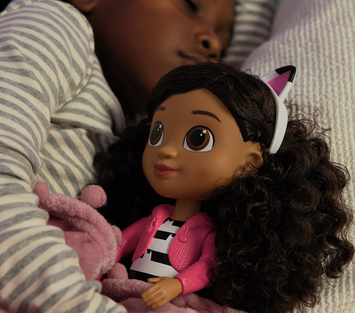 Koci Domek Gabi Duża lalka Gabby z opaską z kocimi uszami 32 cm Gabby's Dollhouse