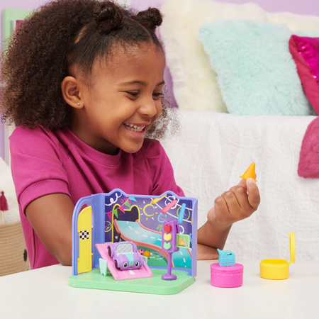 Koci Domek Gabi mały zestaw Ulica figurka Kocifura oraz kolorowa Karuzela figurka Tekturzątko + akcesoria i niespodzianki