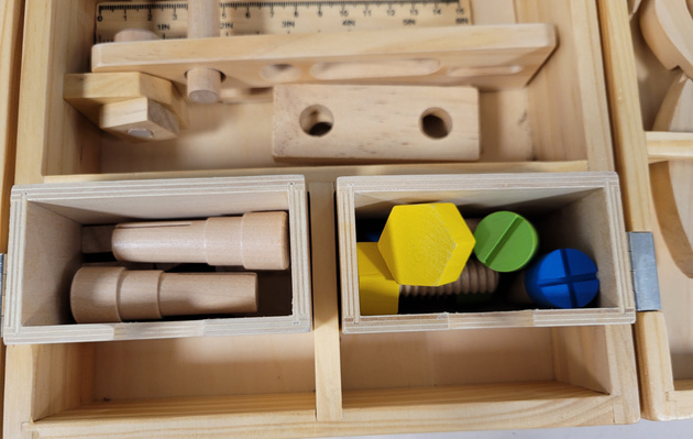 OUTLET Classic World Drewniana walizka z narzędziami WYBRAKOWANY