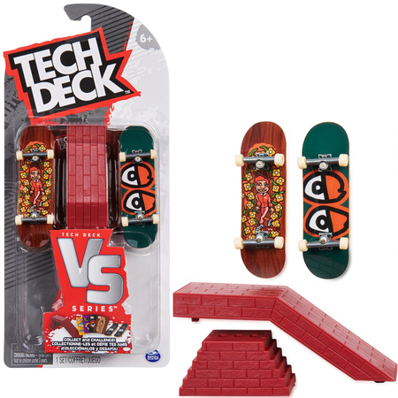 Tech Deck VS Series Krooked i Flip zestaw z 4 deskorolkami i przeszkodami