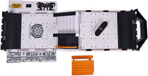 Tech Deck Duży Zestaw Fingerboard kolorowa Deskorolka The Berrics Transformujący Skate Park Rampa + Gratis deskorolka