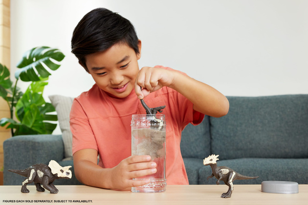 Figurka dinozaur niespodzianka Dino Reveal Jurassic World