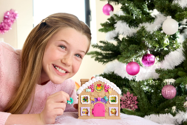 Polly Pocket Kalendarz adwentowy Domek z Piernika 24 akcesoria