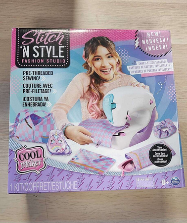 OUTLET Cool Maker Maszyna do szycia dla dzieci Stich 'n Style Szyj Akcesoria PRODUKT POSIADA ŚLADY UŻYTKOWANIA