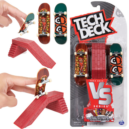 Tech Deck VS Series Krooked i Flip zestaw z 4 deskorolkami i przeszkodami