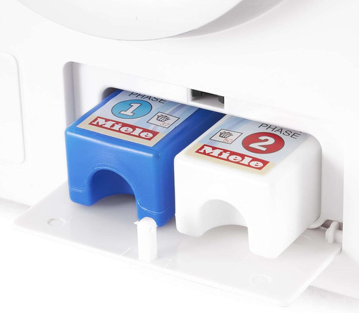 Pralka Miele oraz zestaw do prasowania żelazko z deską i suszarka