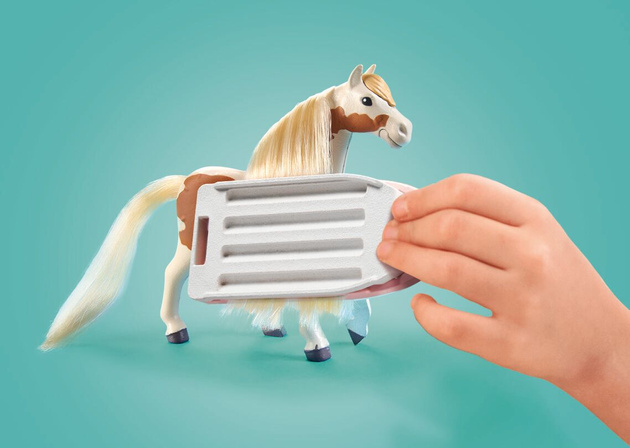 Playmobil Horses of Waterfall Zestaw Ellie z koniem 33 elementy