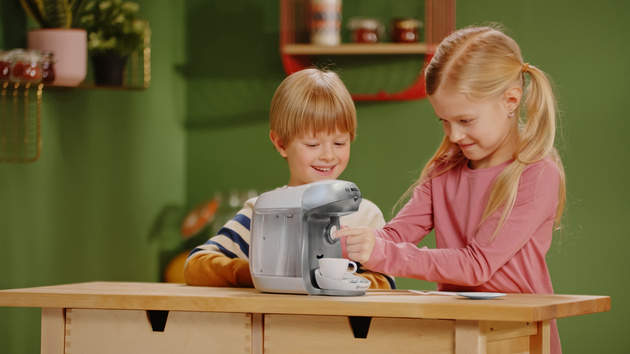 Zabawkowy ekspres do kawy Tassimo Bosch z dźwiękiem