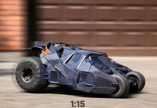 Batmobile Zdalnie sterowany pojazd DC Comics Tumbler RC z trylogii Mrocznego Rycerza 1:15 30 Cm