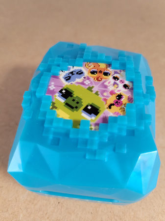 OUTLET Bitzee Magicals interaktywne zwierzątko cyfrowe Wirtualny Zwierzak hologram Spin Master USZKODZONE OPAKOWANIE