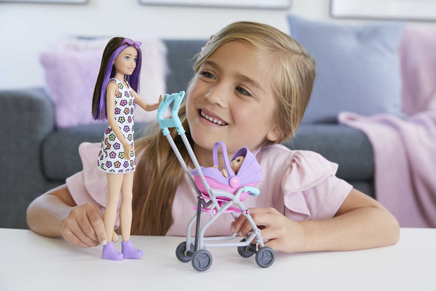 Barbie zestaw Lalka Skipper opiekunka niania Babysitters Inc. i akcesoria