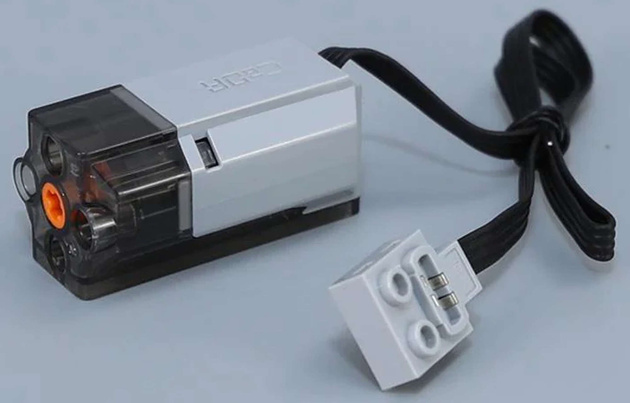 Klocki konstrukcyjne CaDA Zdalnie sterowany samochód Auto biała Mazda RX-7 manga Initial D 35 cm Pojazd z napędem Power System Pro Światło LED RC 1552 elementów