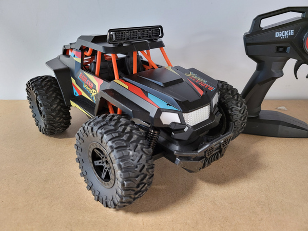 OUTLET Zdalnie sterowane auto terenowe Pojazd AC Badland Explorer RC światło WADLIWE