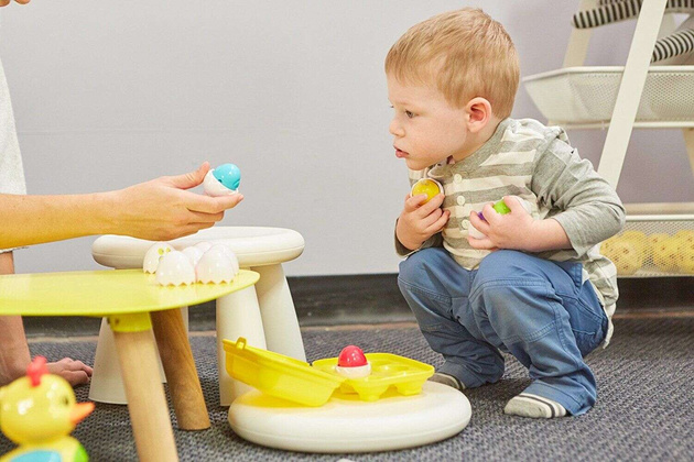 Tomy Wesołe Jajeczka Sorter Jajka Z Dźwiękiem Dla Malucha