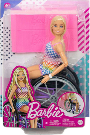 Barbie lalka blondynka na wózku inwalidzkim + rampa
