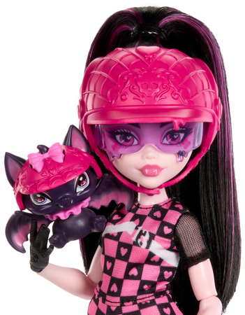 Lalka Monster High Draculaura na skuterze Vamptastic Scooter