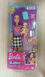 OUTLET Barbie Opiekunka w brązowych włosach z niemowlakiem USZKODZONE OPAKOWANIE