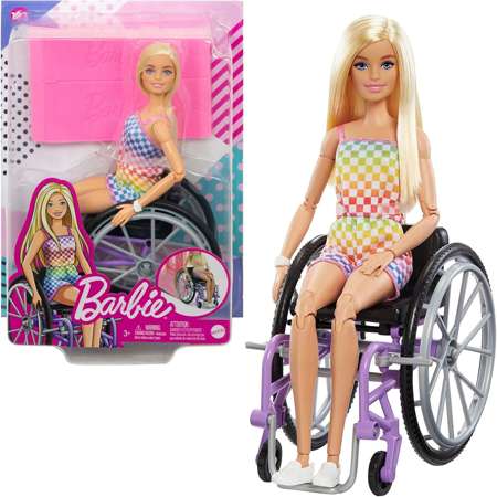 Barbie lalka blondynka na wózku inwalidzkim + rampa