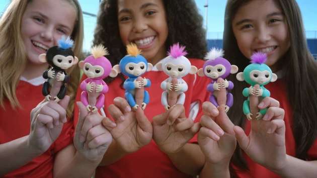 Fingerlings interaktywna figurka małpka Sophie z dźwiękami