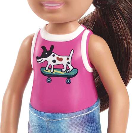 Mattel Barbie Chelsea lalka brunetka w różowej bluzeczkę