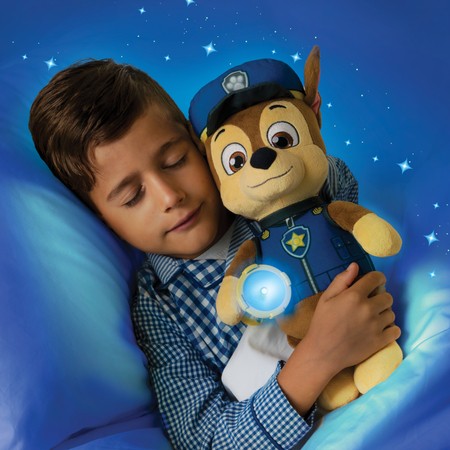Psi Patrol Chase mówiąca maskotka z latarką lampka nocna 29 cm